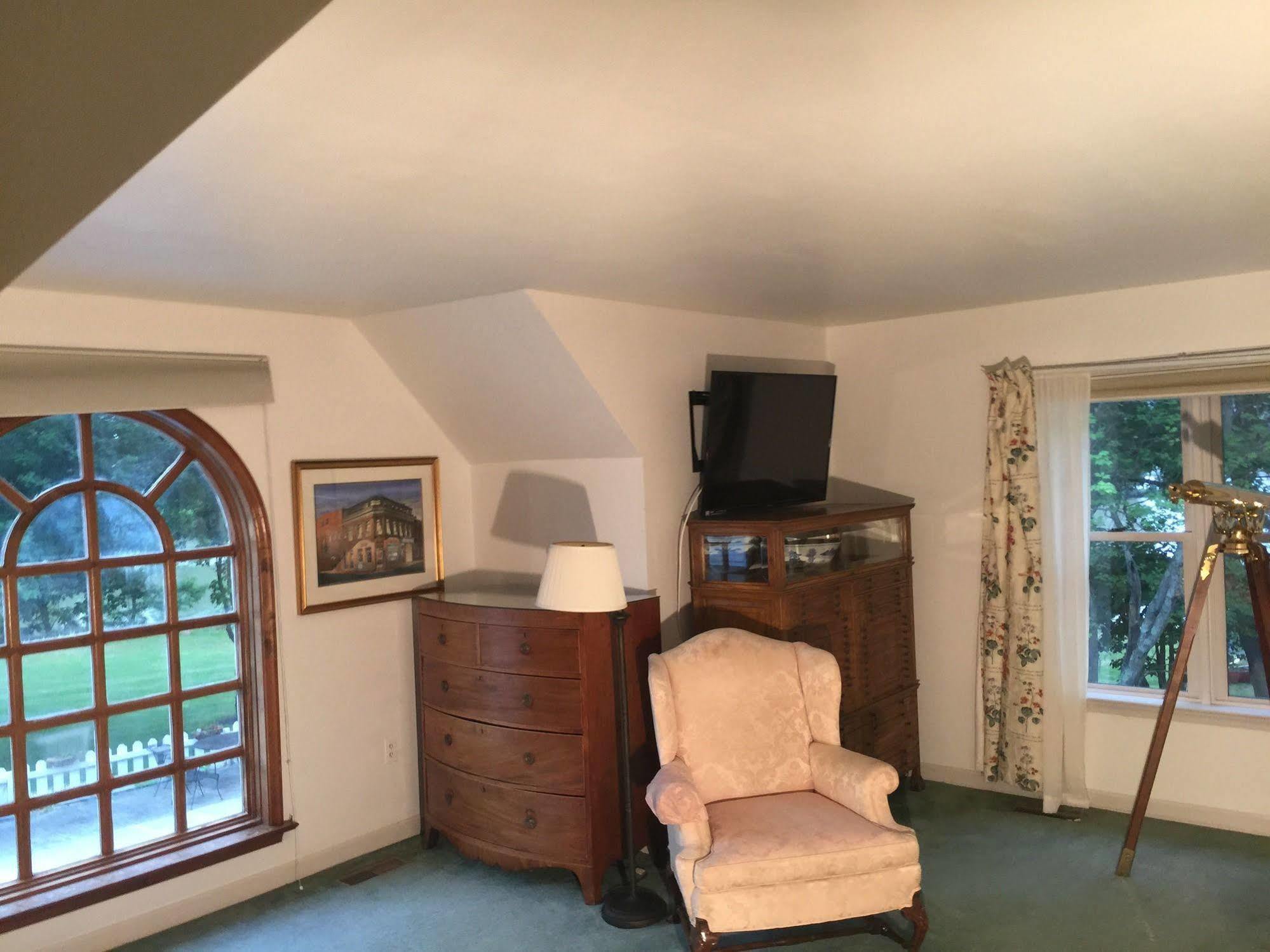 Miles River Guest House Easton Dış mekan fotoğraf