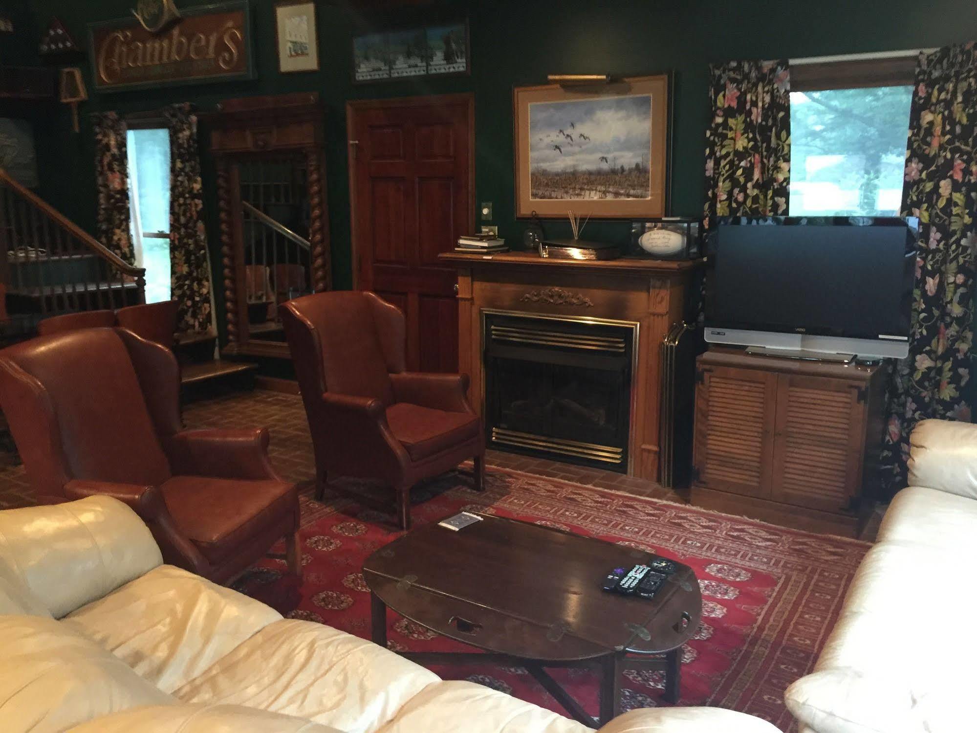 Miles River Guest House Easton Dış mekan fotoğraf